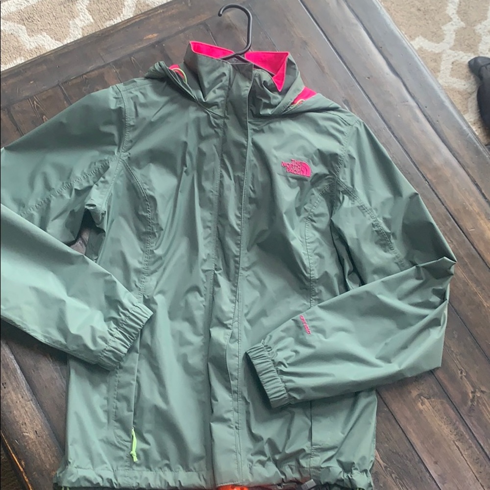 Women’s size small Northface Hyvent.